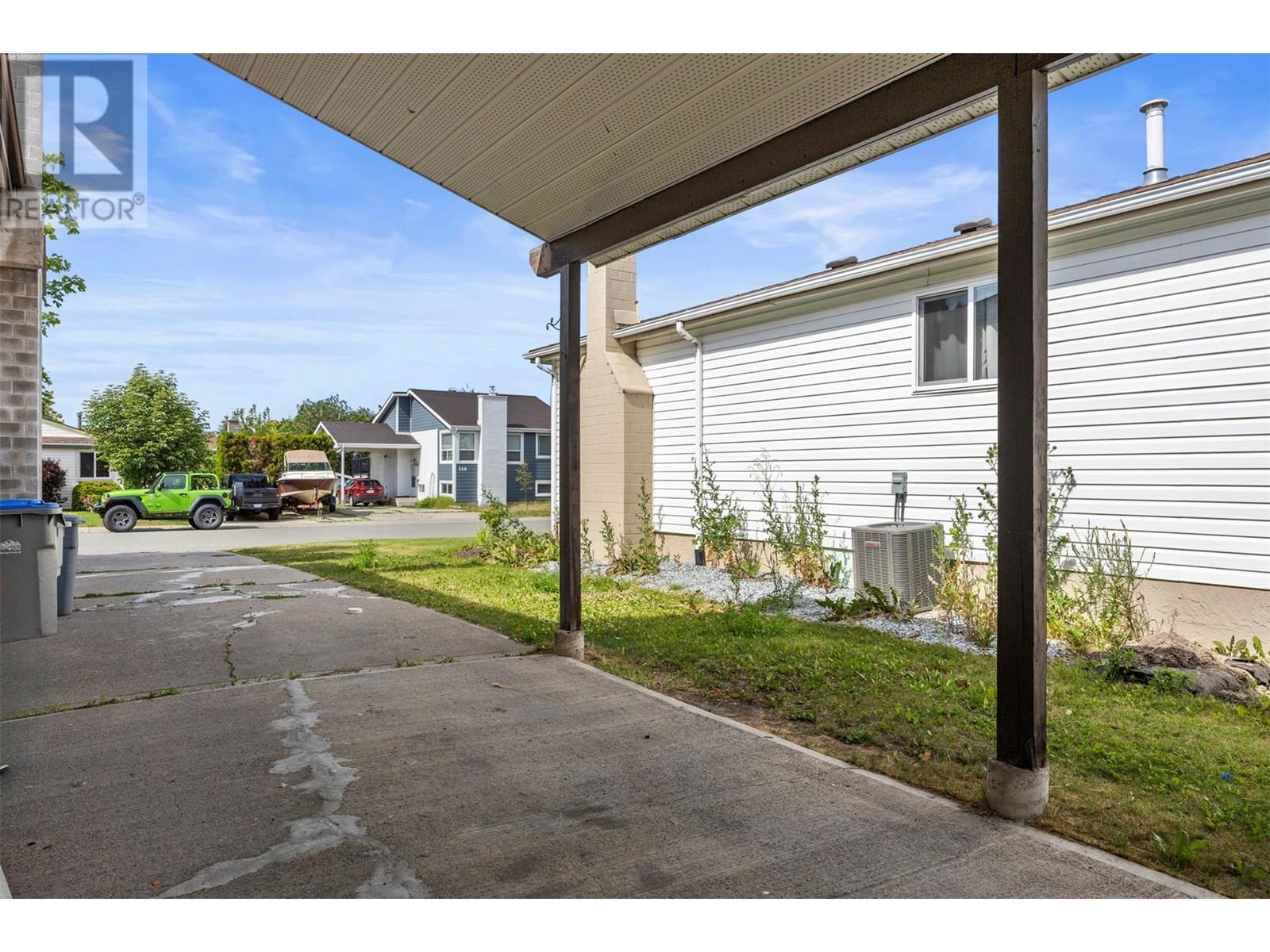 Property Photo: 571 Garibaldi Drive BC V2E 2A9