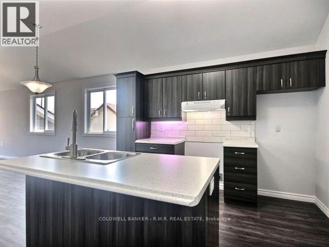 Photo de la propriété: 394 Ontario Street ON K9A 3B8