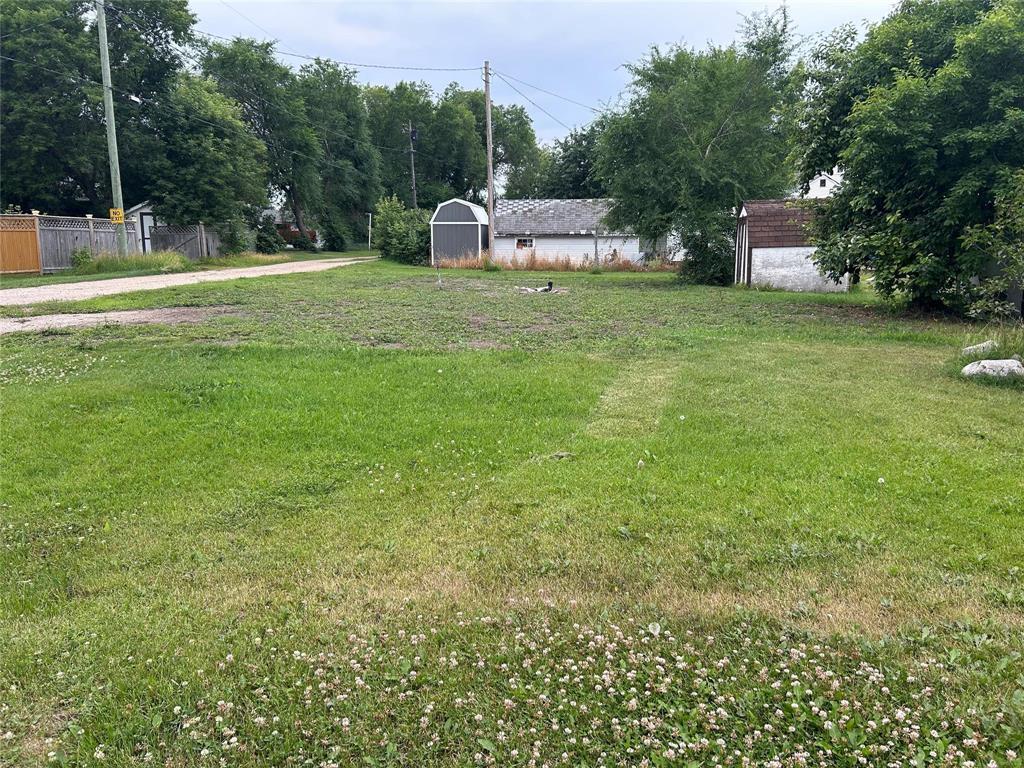 Property Photo:  67 Turner Street  MB R0H 0R0 