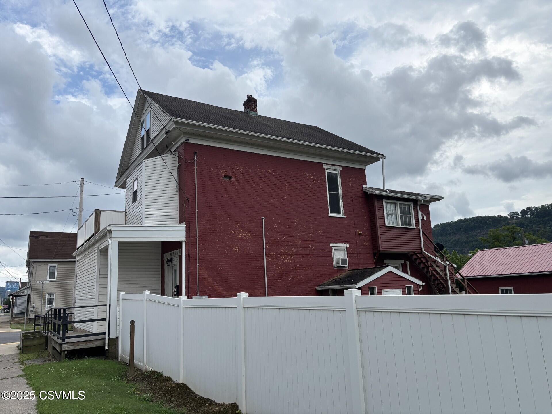 Property Photo: 501 Duke Street PA 17857