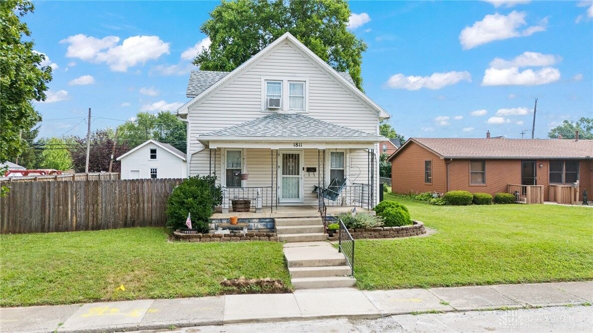 Property Photo:  1811 Nicklin Avenue  OH 45356 