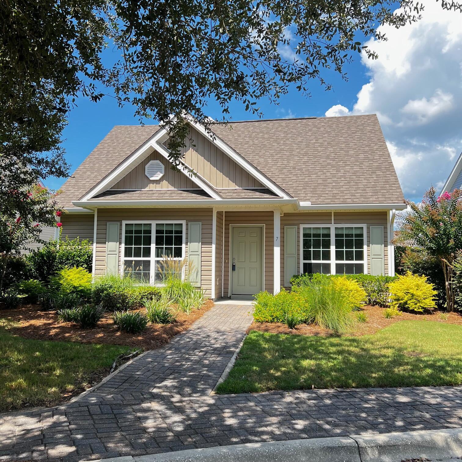 Property Photo: 7 Ettie Lee Lane FL 32439
