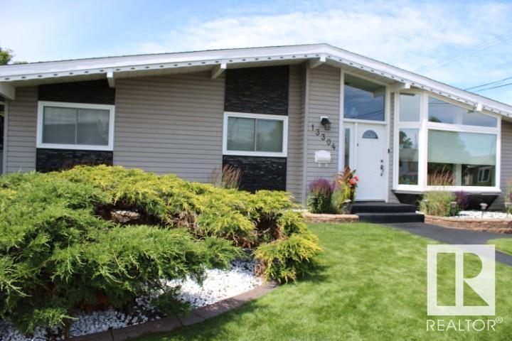 Property Photo:  13304 70 Street NW  AB T5C 0K3 