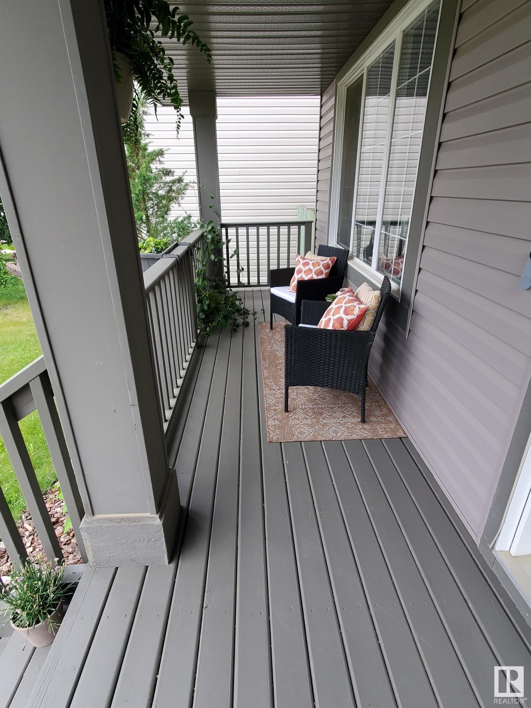 Property Photo: 21351 91 Avenue NW AB T5T 6Y9