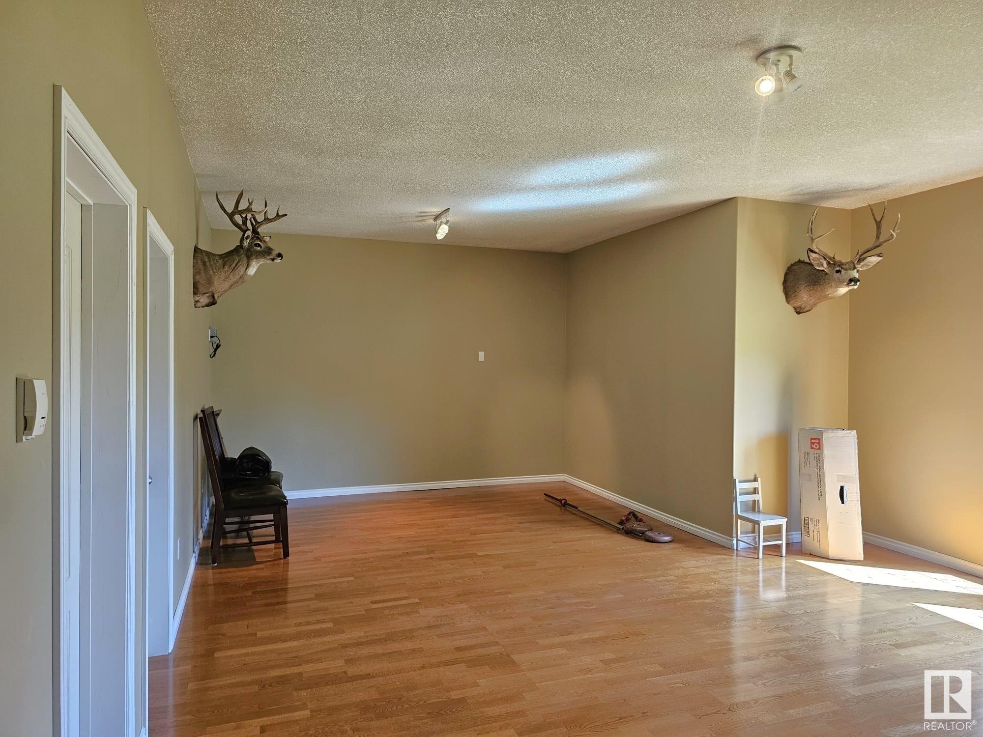 Photo de la propriété:  49531 Range Road 55  AB T0C 2H0 