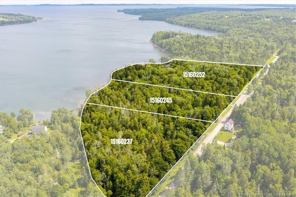 Property Photo:  00 Bayview Boulevard  NB E5B 0A2 