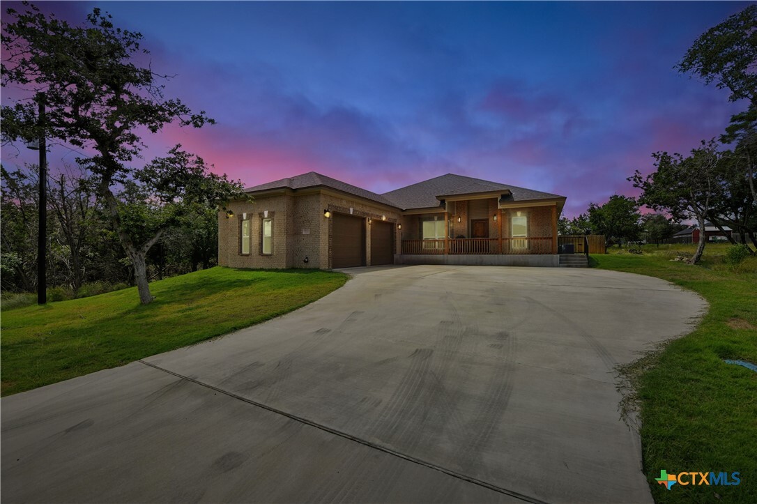 Property Photo: 15933 Salado Drive TX 76502
