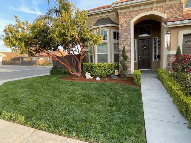 Property Photo: 2291 E Prestwick Avenue CA 93730