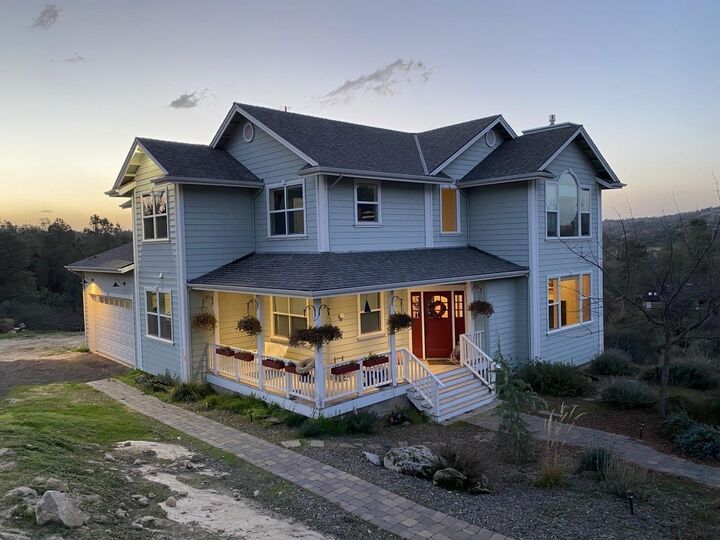 Property Photo: 29029 Sequoia Court CA 93614