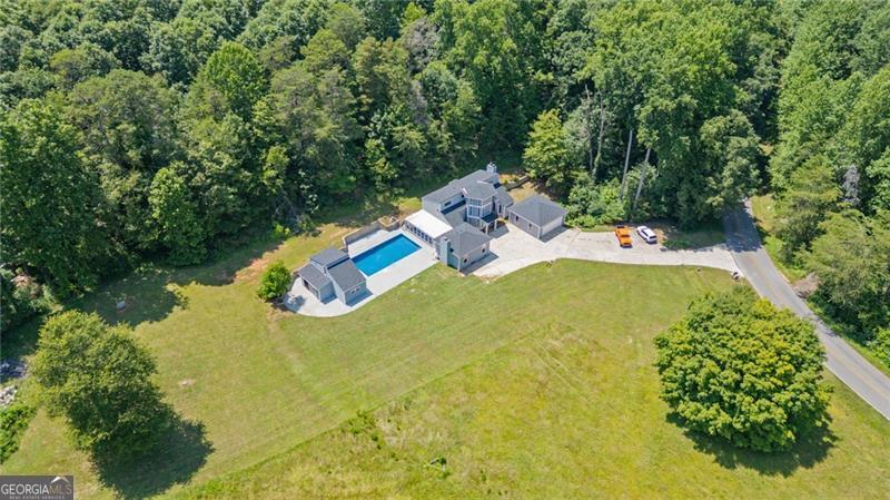 Property Photo: 6592 Rufus Bryant Road GA 30533