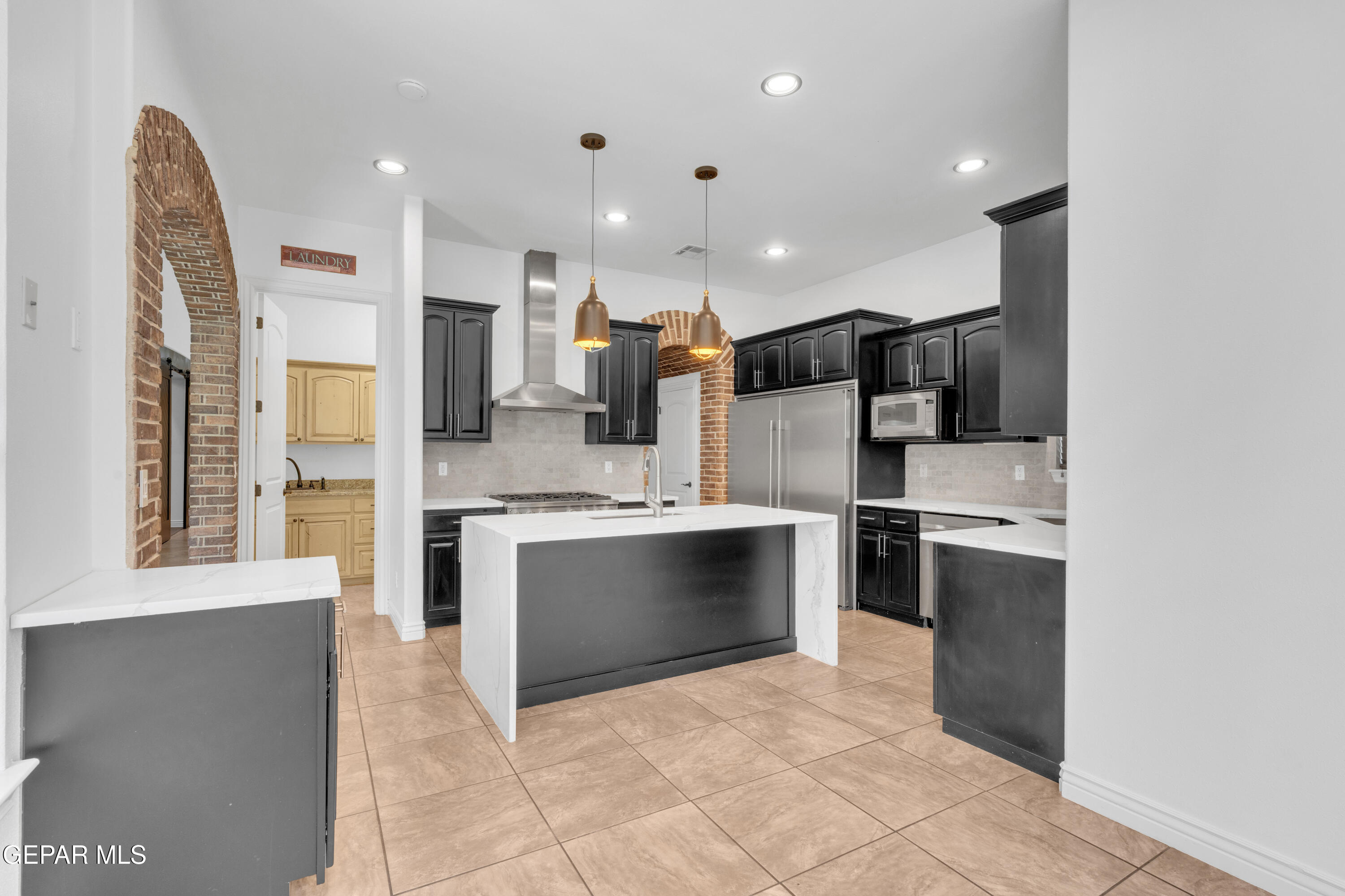 Property Photo: 5833 Sundale Road TX 79912