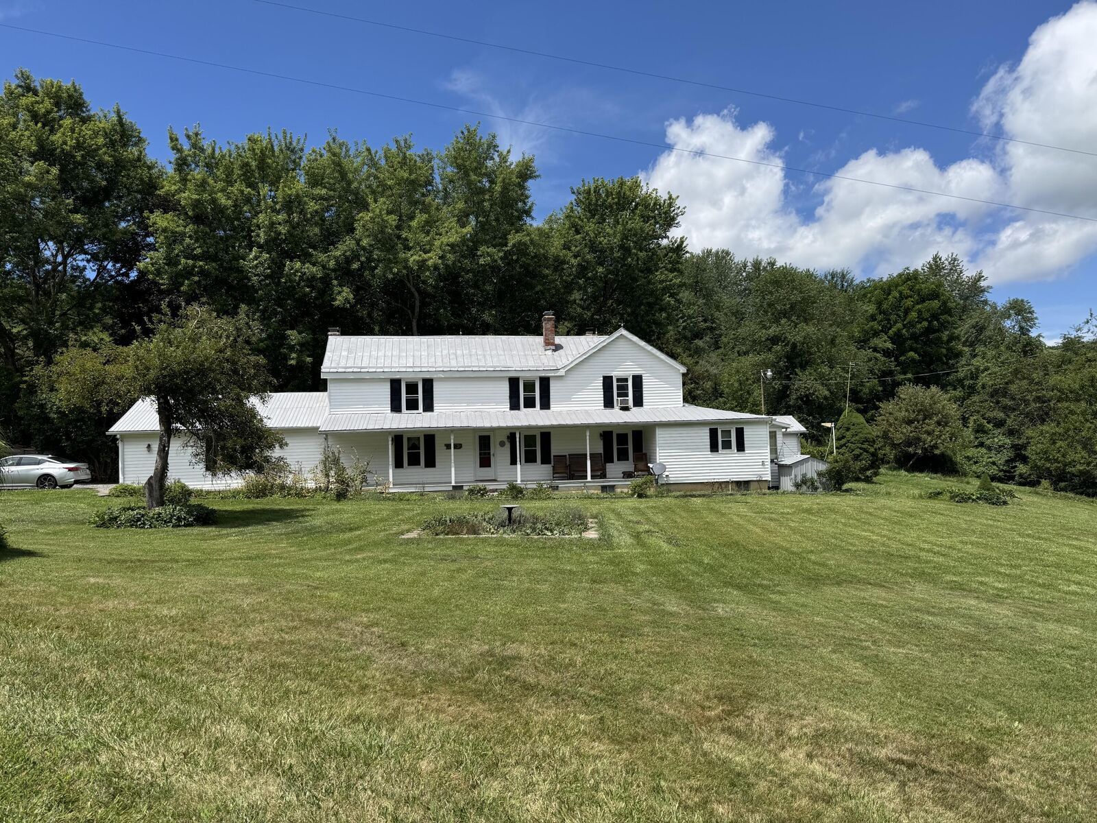 Property Photo: 705 Hedrick Road WV 24976