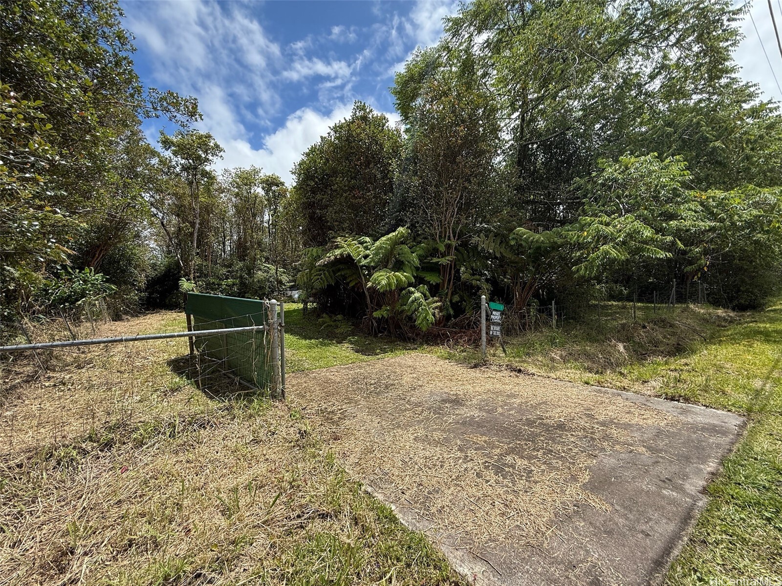 Property Photo: 18-4211 Lehuanani Street HI 96771