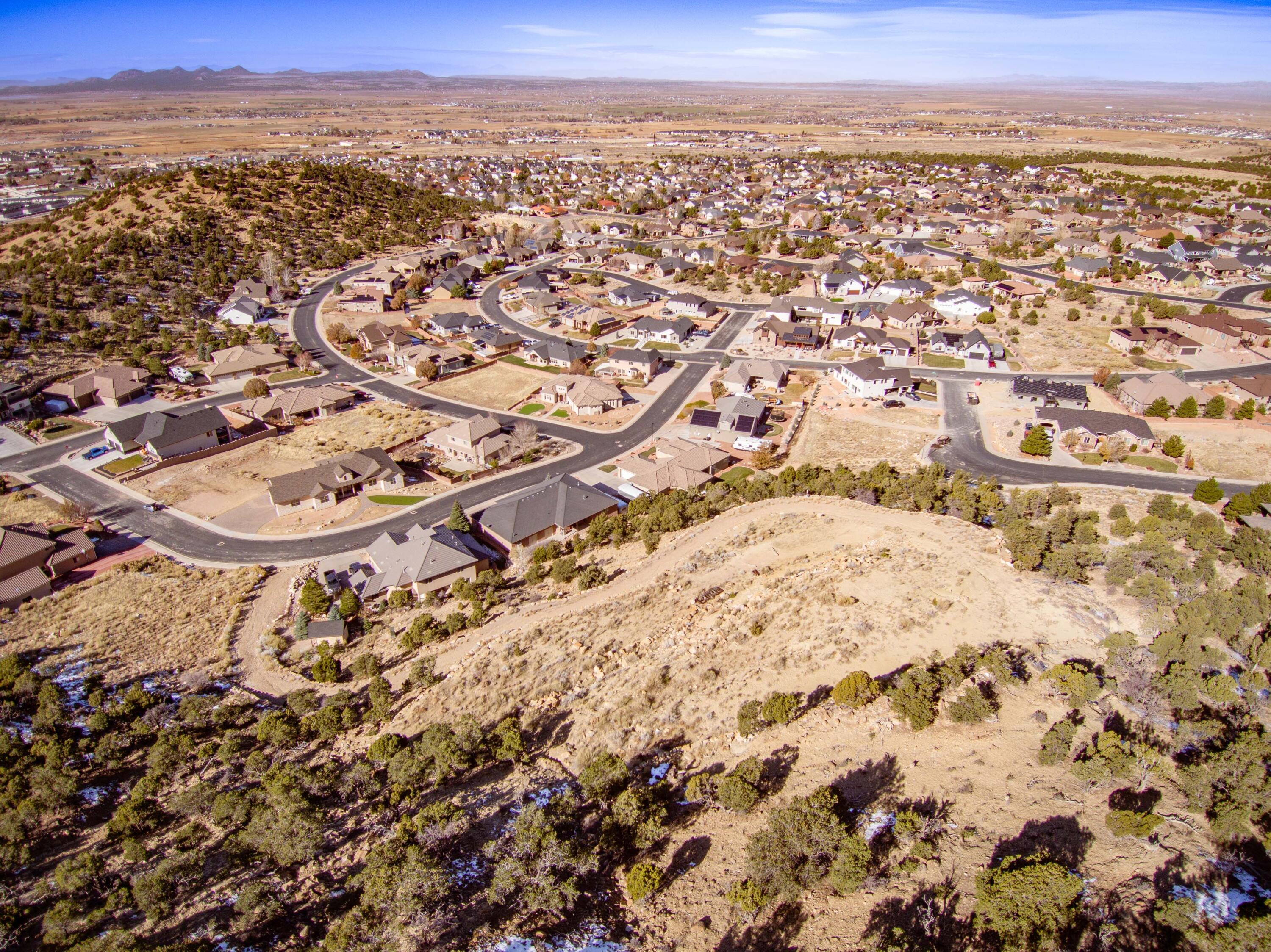 Property Photo: 1858 N Matchstick Way UT 84721