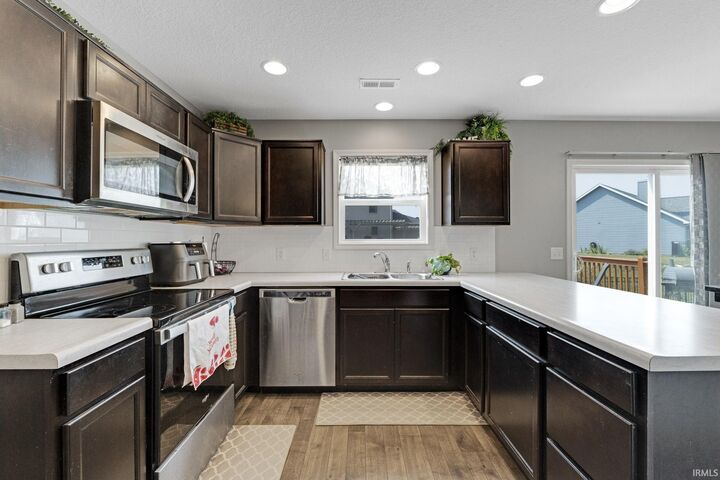 Property Photo:  10216 Runabay Cove  IN 46774 