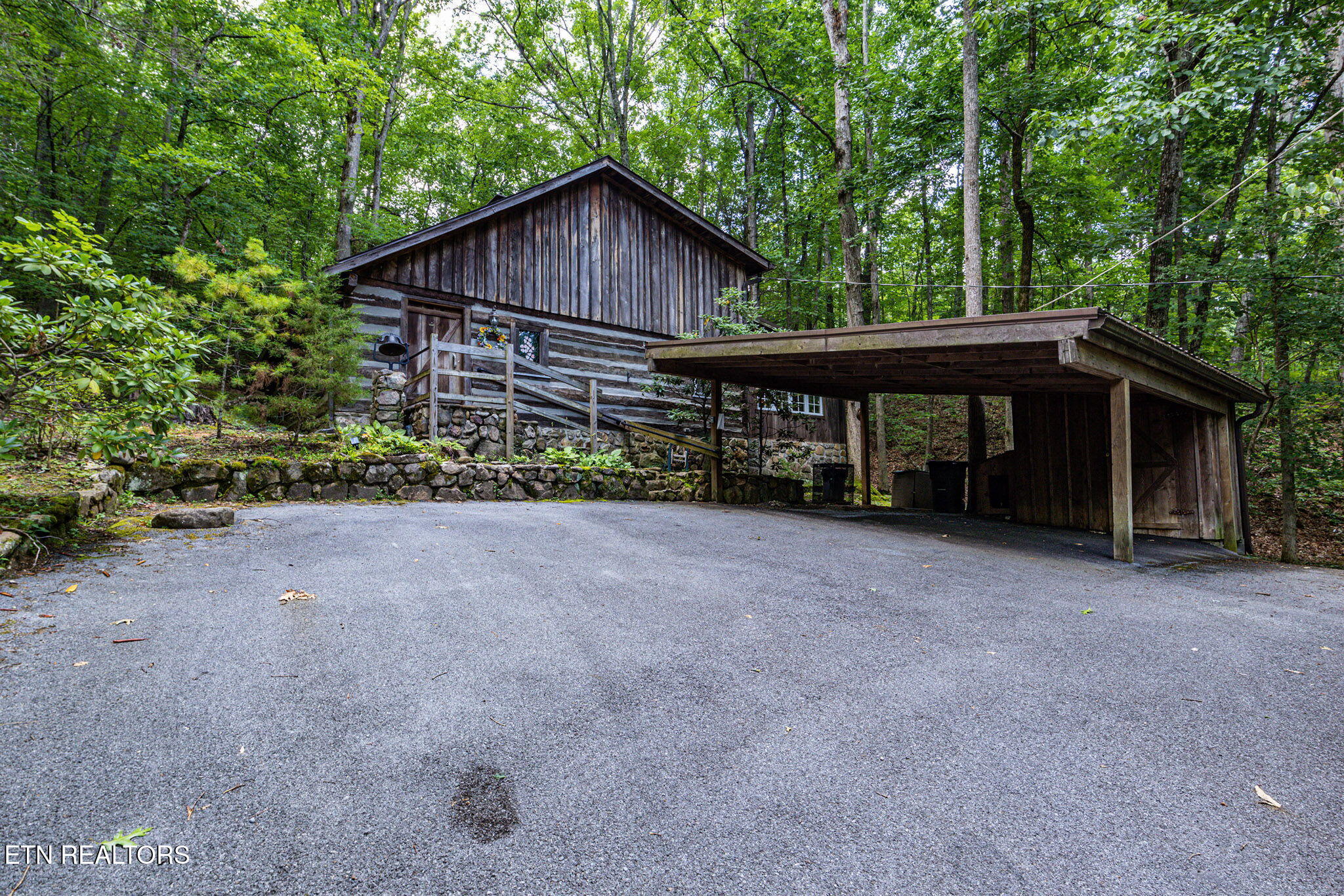 Property Photo: 2741 Mountain View Circle TN 37862