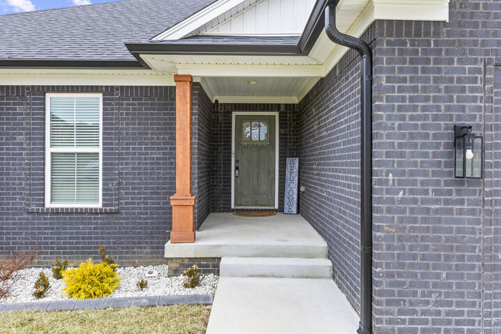 Property Photo:  19 Clubhouse Court  KY 40071 