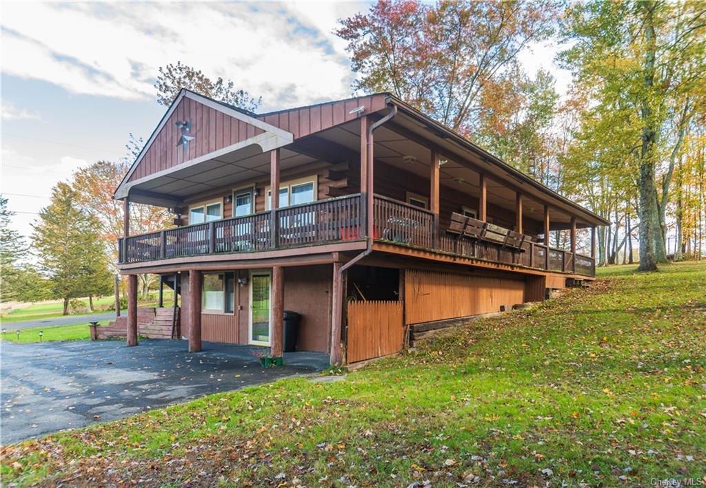 Property Photo:  9 Low Road  NY 12589 