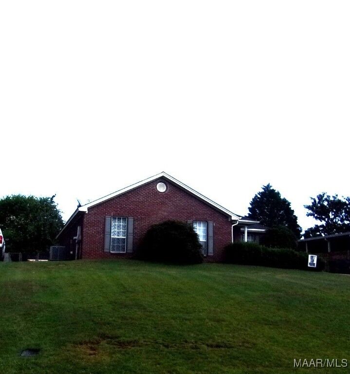 Property Photo: 279 Payson Road AL 36022