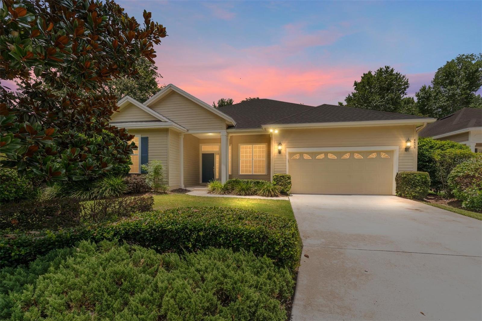 Property Photo: 8650 SW 26th Lane FL 32608