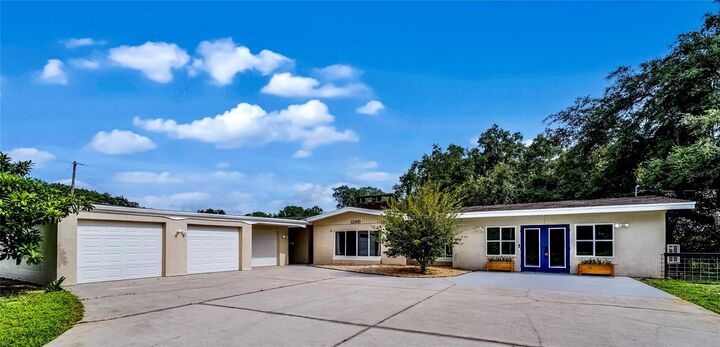 Property Photo:  1200 Lake Harney Road  FL 32732 