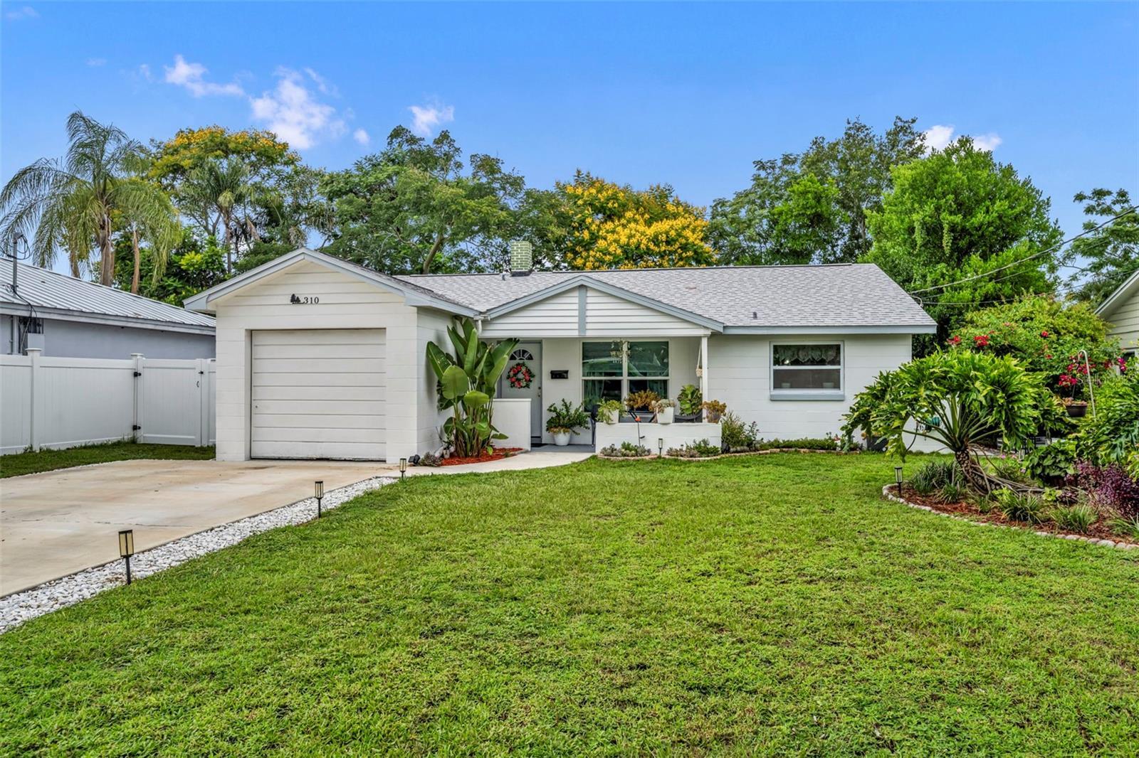 Property Photo: 310 S Lakewood Drive FL 32803