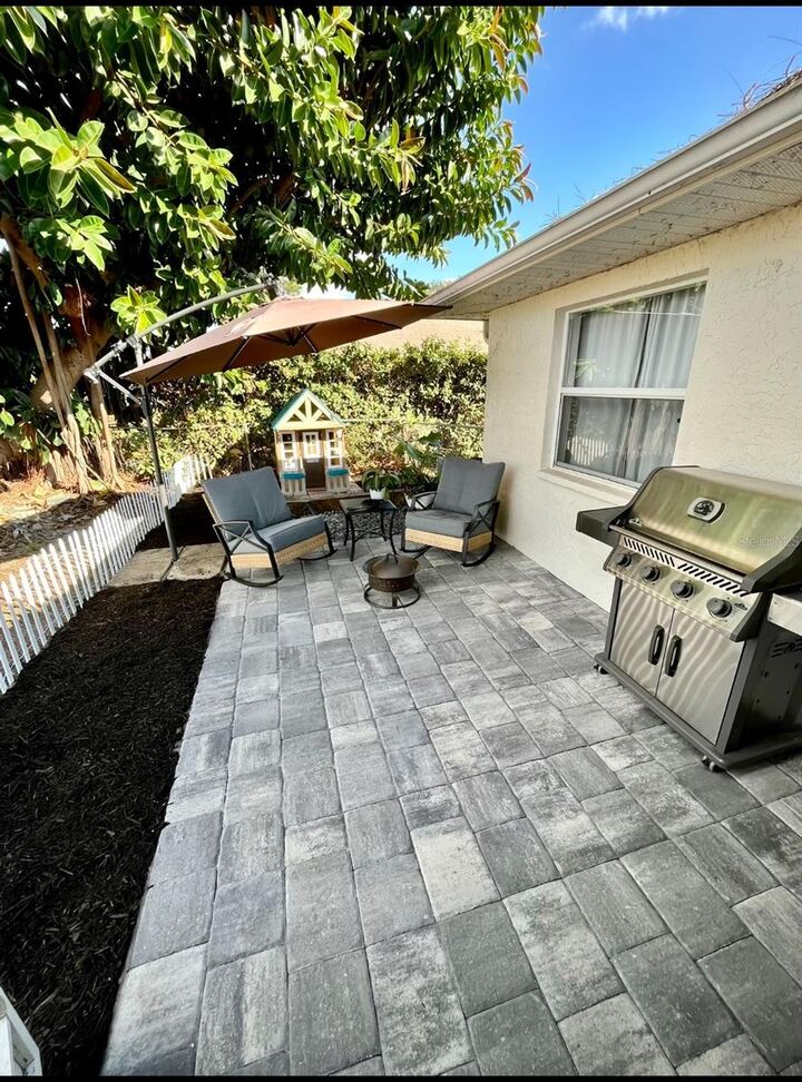 Property Photo: 5555 Cynthia Lane FL 34235