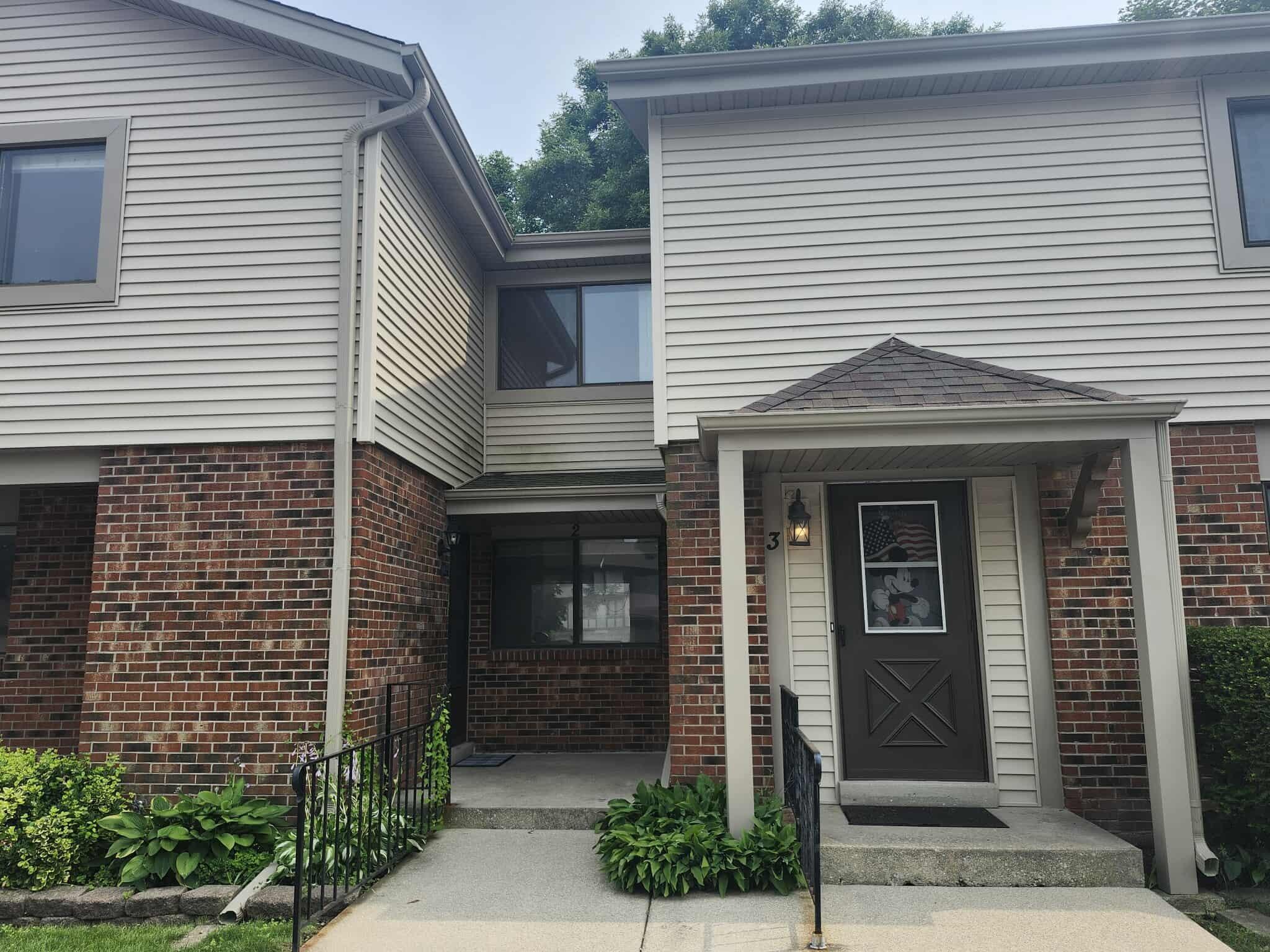 Property Photo: 5720 Cambridge Cir 2 WI 53406