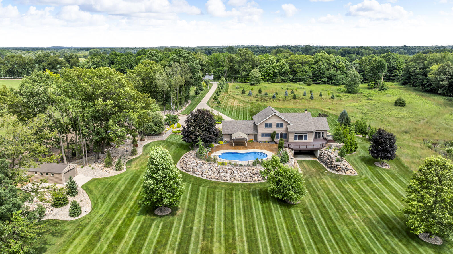 Property Photo: 12500 Round Lake Road MI 49246