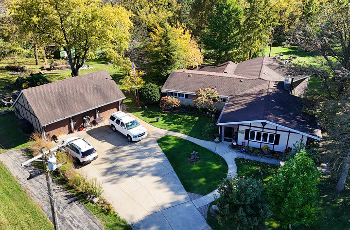 Property Photo:  1108 Plaza Drive  IL 60451 