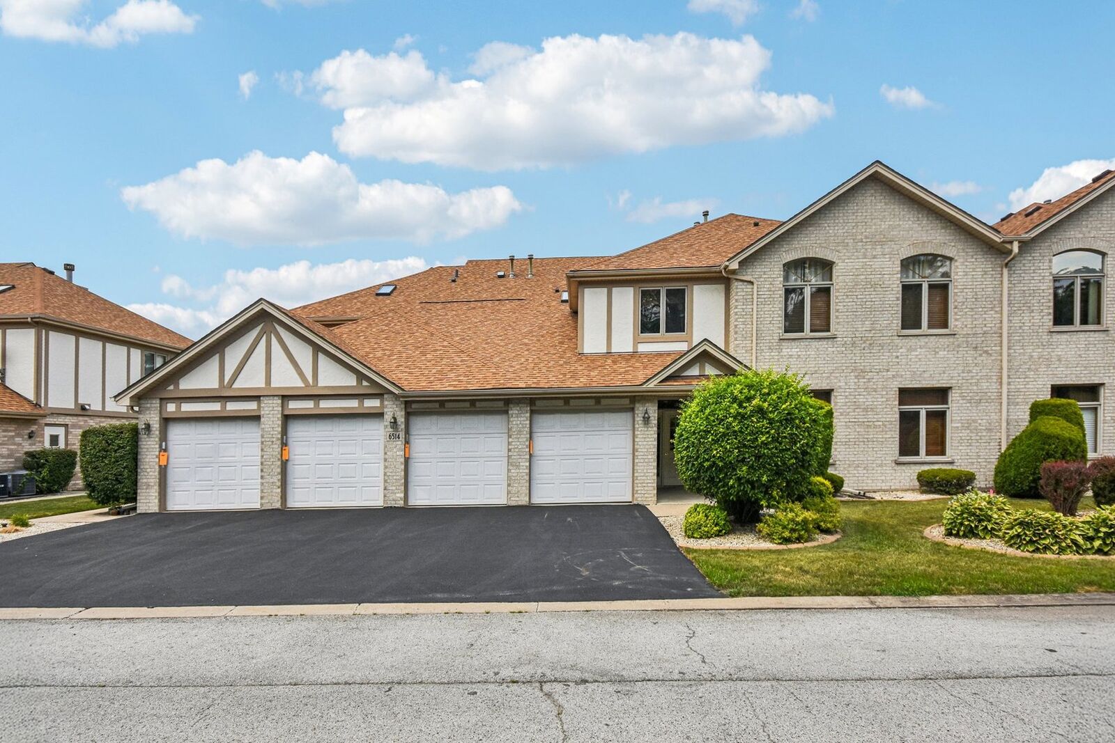 Property Photo:  6514 Pine Trail Lane 2  IL 60477 