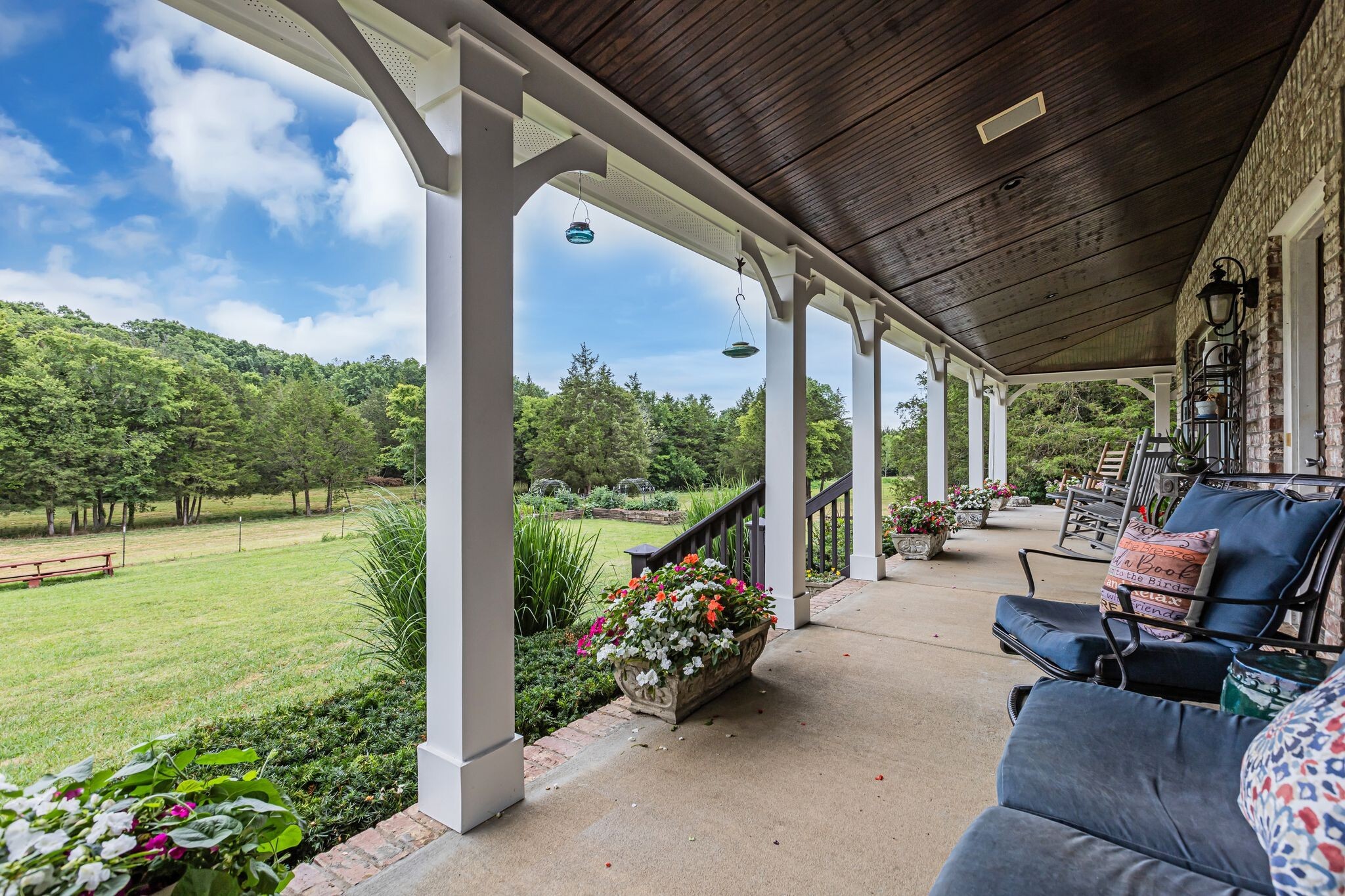 Property Photo: 6770 Bly Trice Rd TN 37046