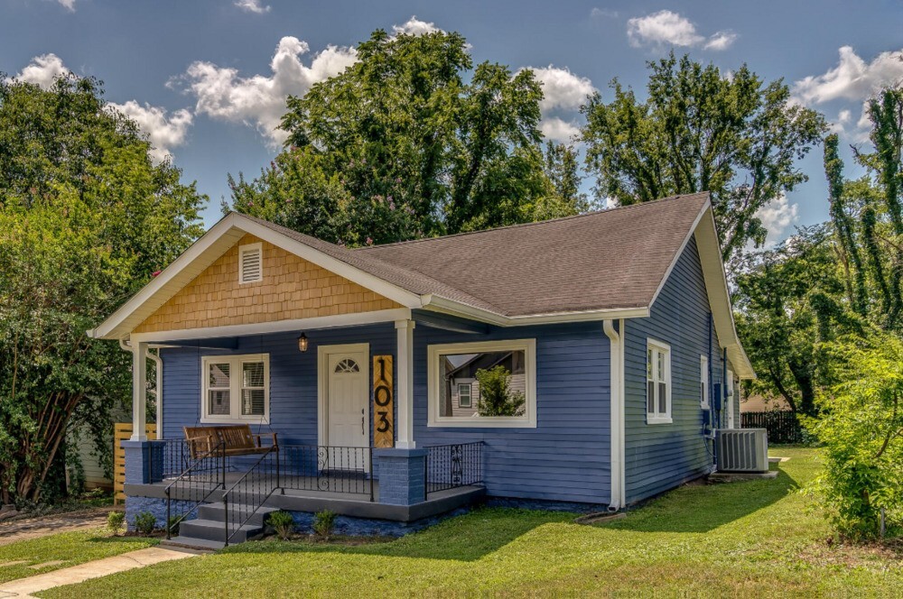 Property Photo: 103 Rose St TN 37210