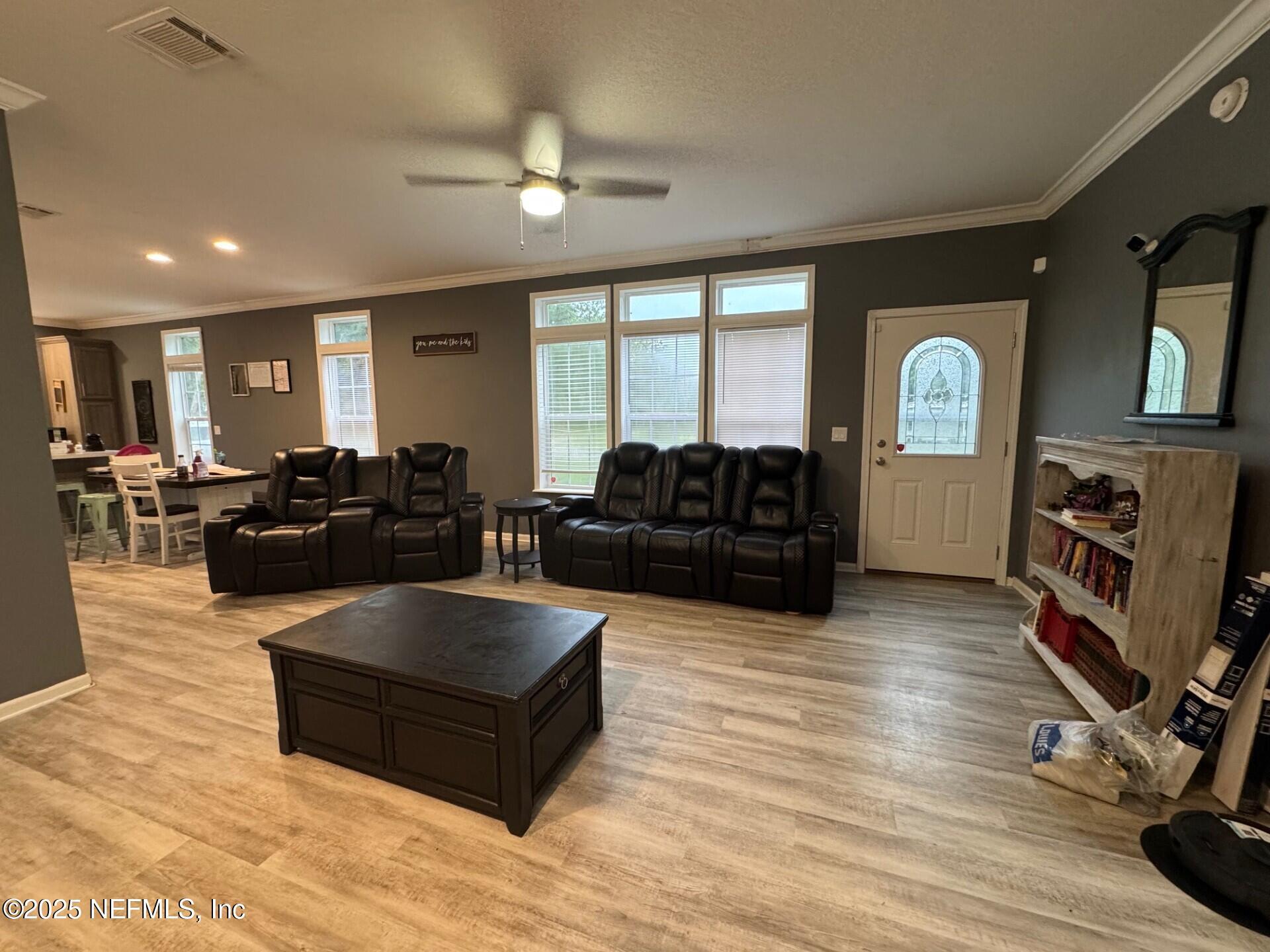 Property Photo: 212 Squirrel Tree Trail FL 32189