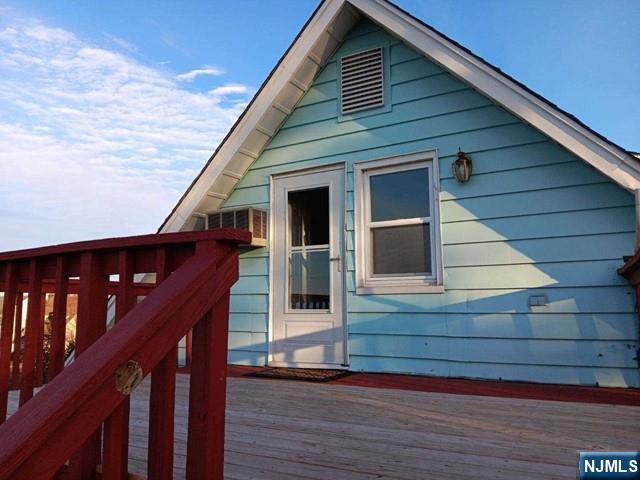 Property Photo:  705 7th Street 2  NJ 07071 
