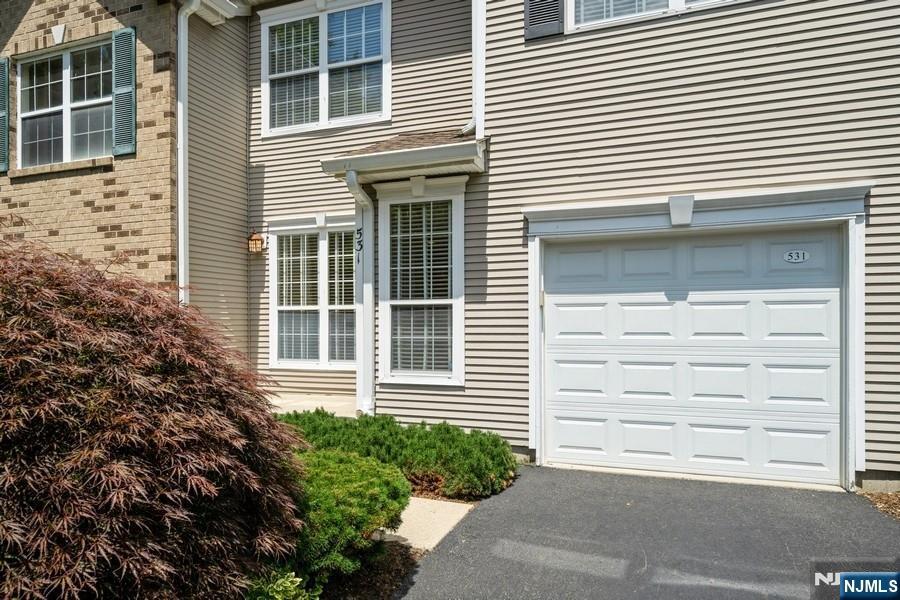 Property Photo:  531 Cascade Court  NJ 07430 