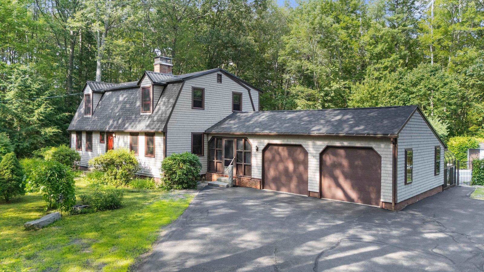 Property Photo:  79 King Road  NH 03110 