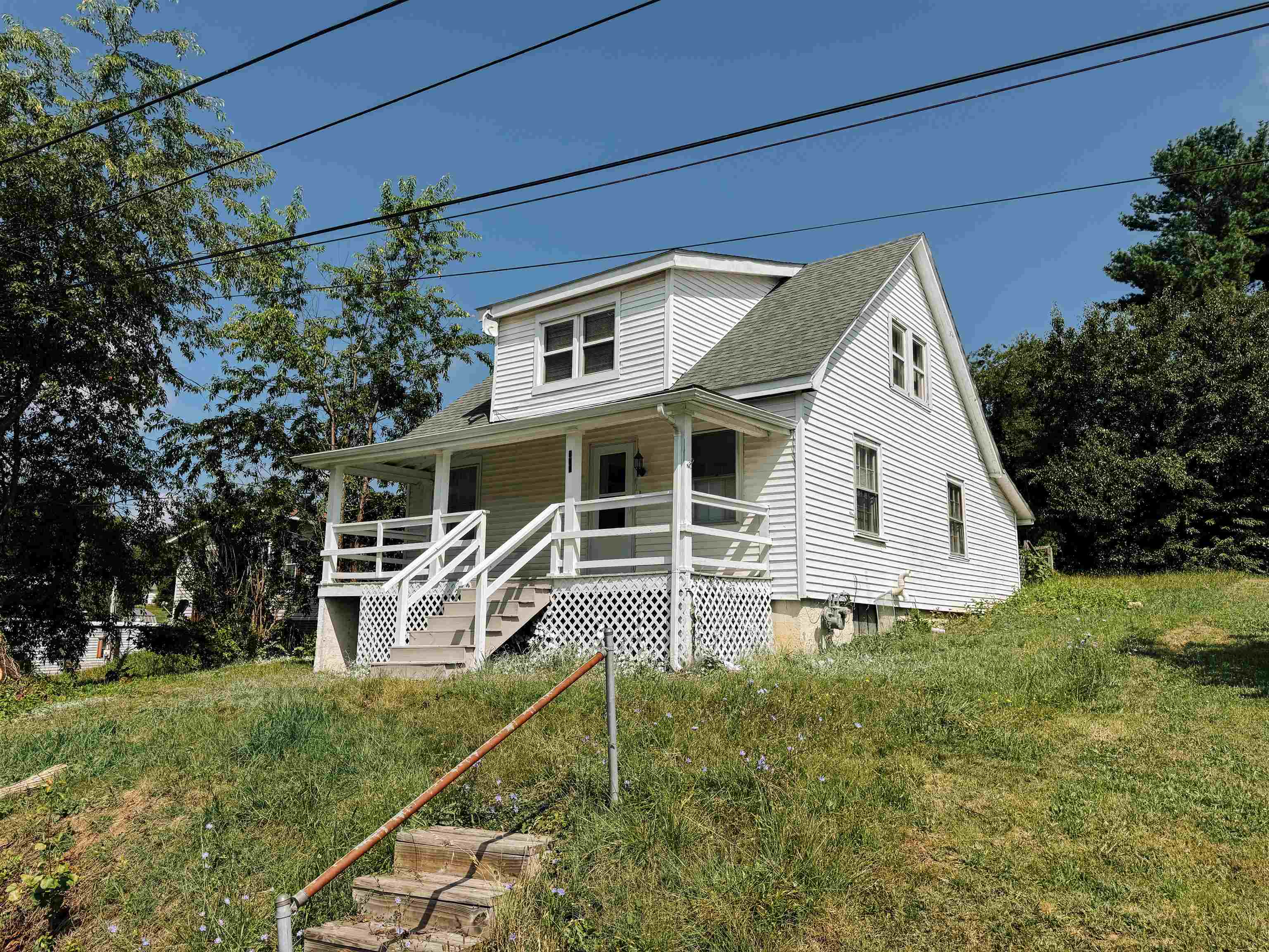 Property Photo:  660 NE Liberty Street  VA 24073 