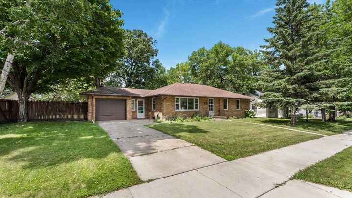 Property Photo:  1220 Irving Street  MN 56308 