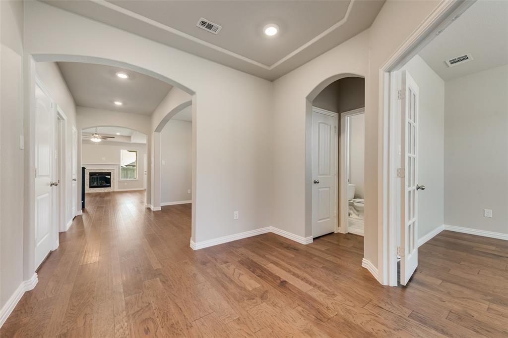 Property Photo: 6314 Catalpa Drive TX 76084