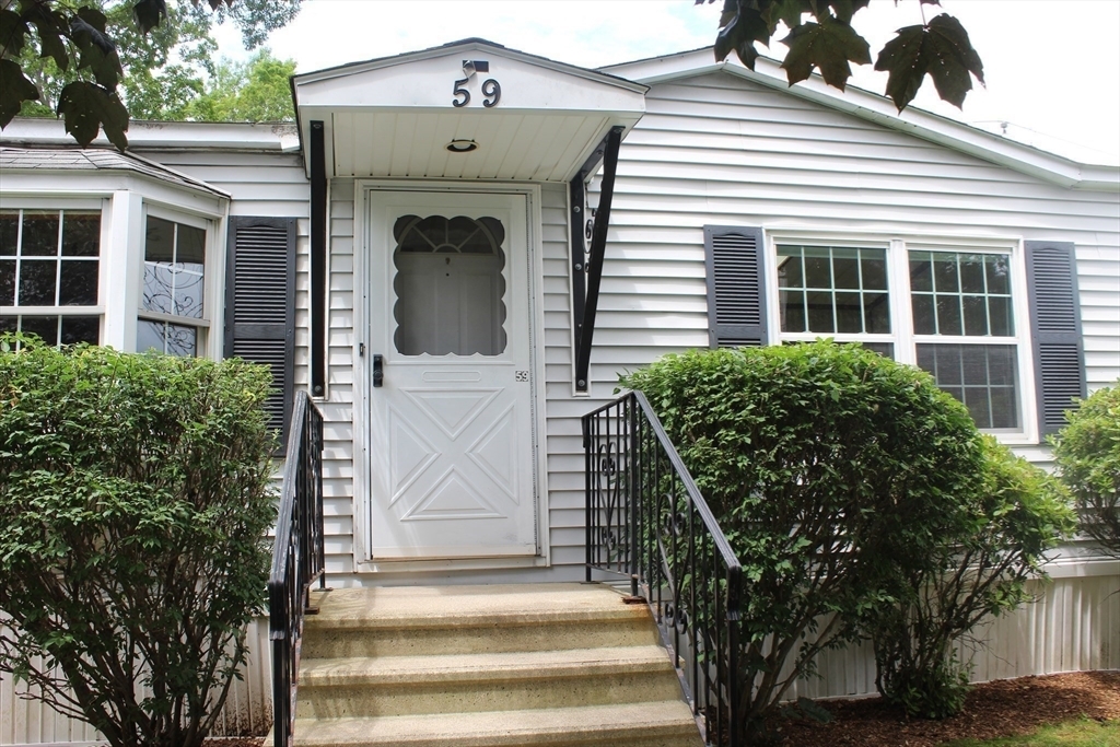 Property Photo: 6 Mason Street 59 MA 01463
