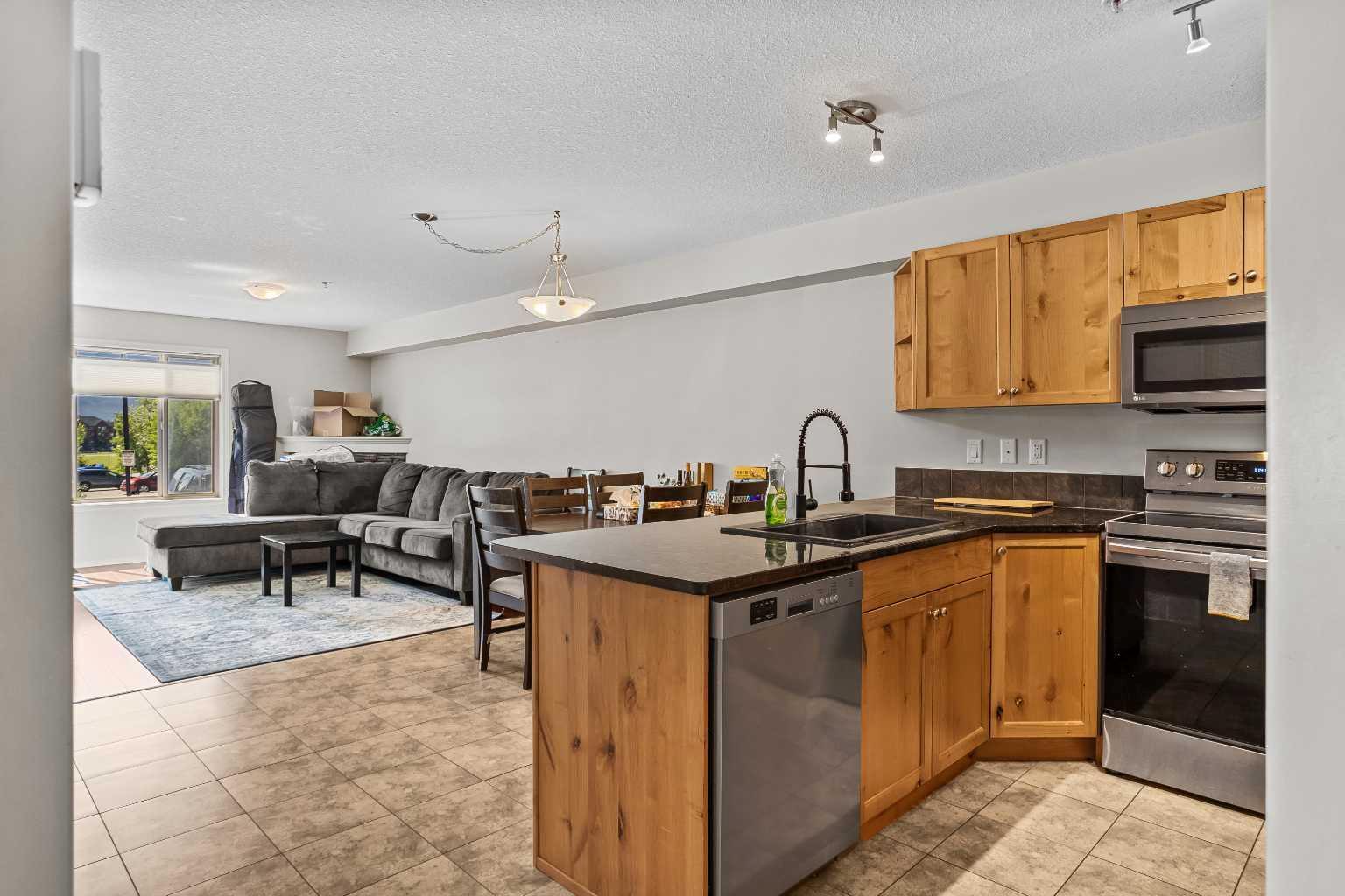 Photo de la propriété: 300 Palliser Lane 122 AB T1W 0H5