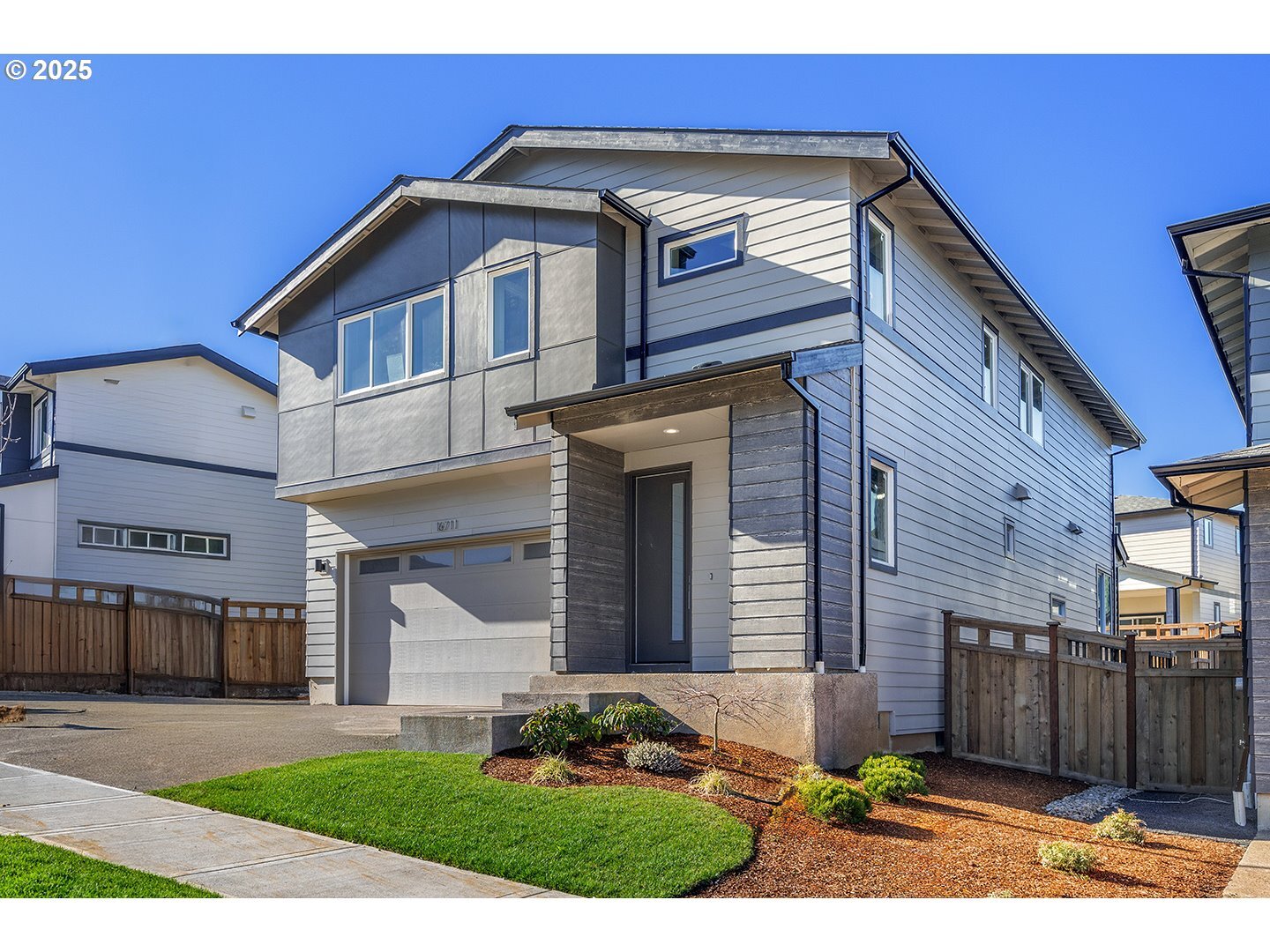 Property Photo: 16711 SE Shimmering Leaf St OR 97086