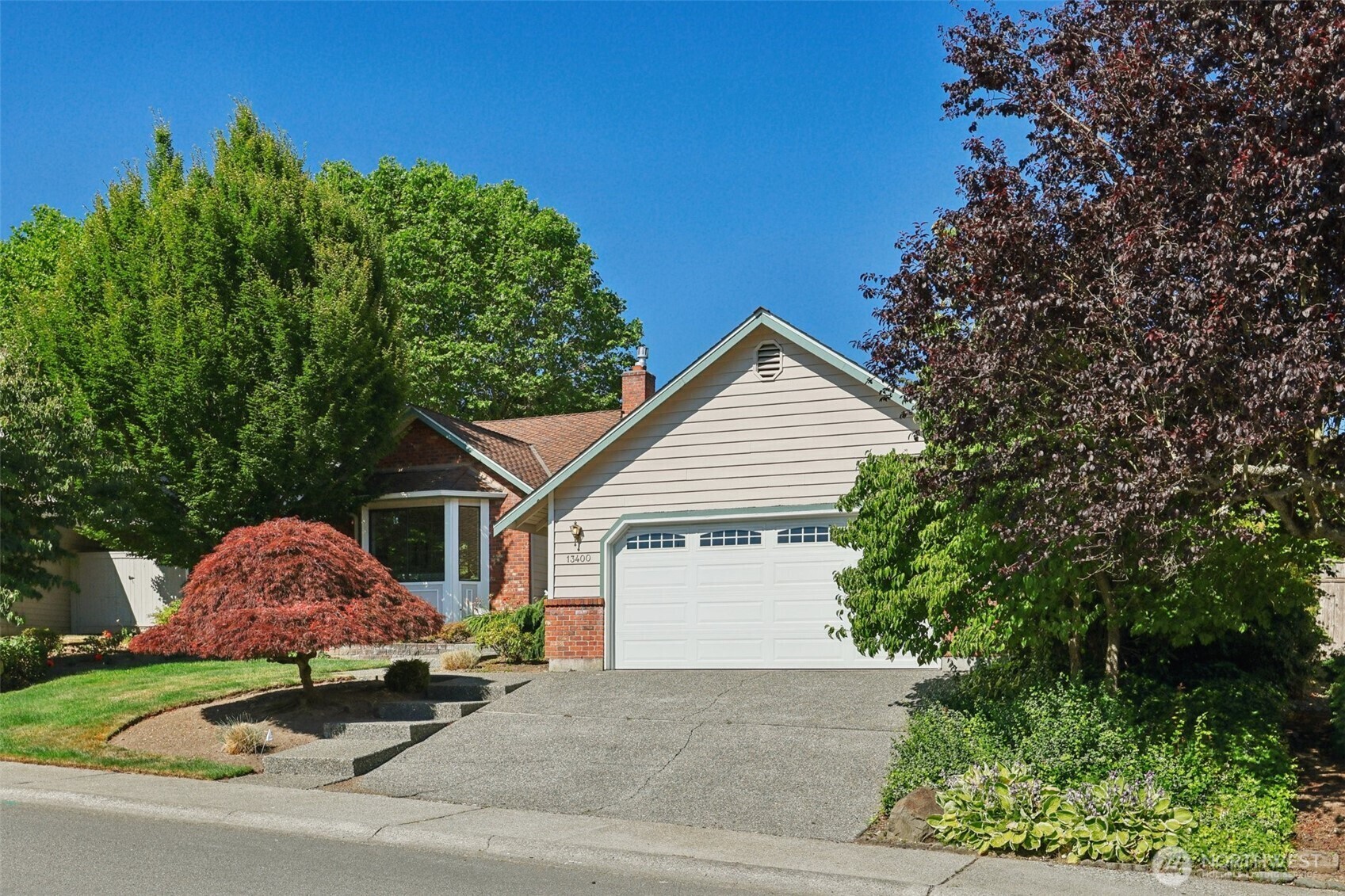 Property Photo: 13400 44th Avenue W WA 98275