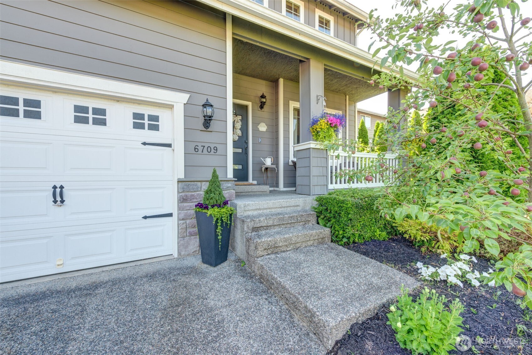 Property Photo: 6709 84th Drive NE WA 98270