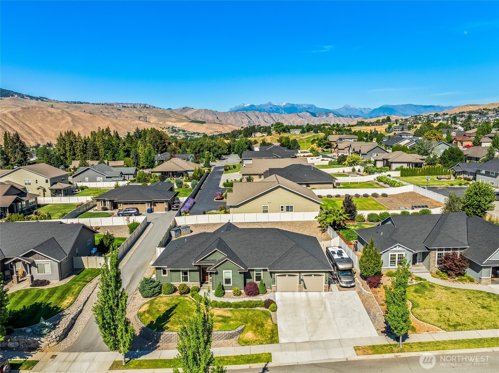 3516  Dianna Way  Wenatchee WA 98801 photo