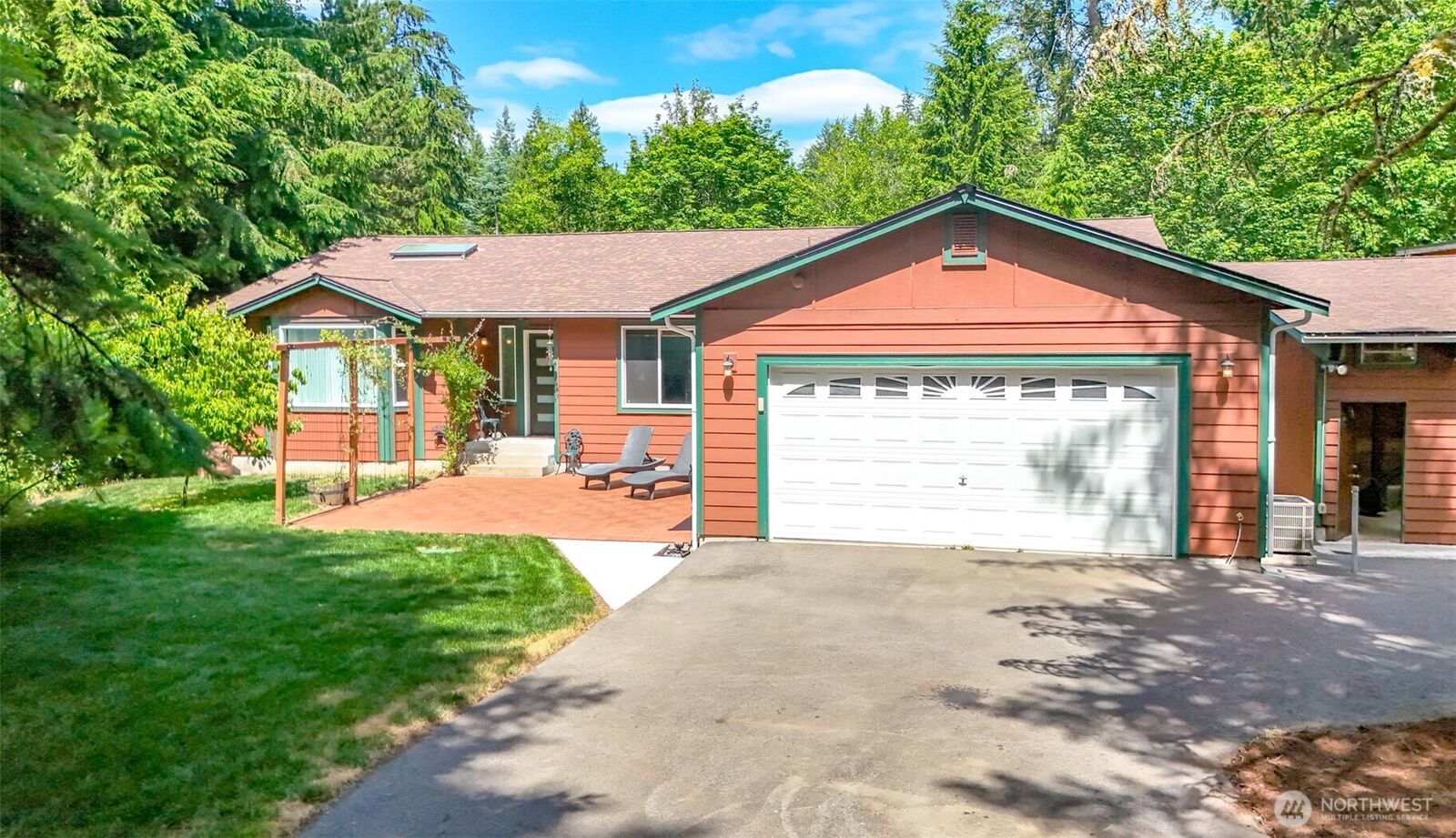 Property Photo:  15666 SE 303rd Place  WA 98042 
