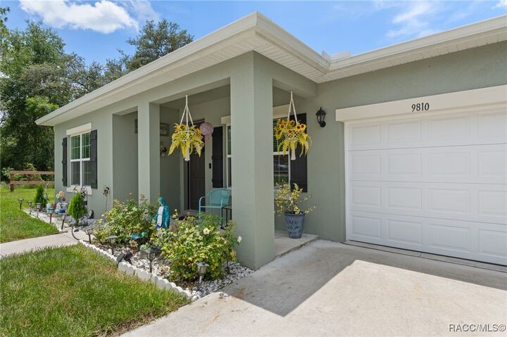 Property Photo: 9810 N Angela Drive FL 34433