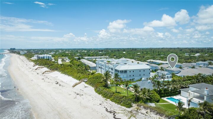 Property Photo: 936 Surfsedge Way FL 32963