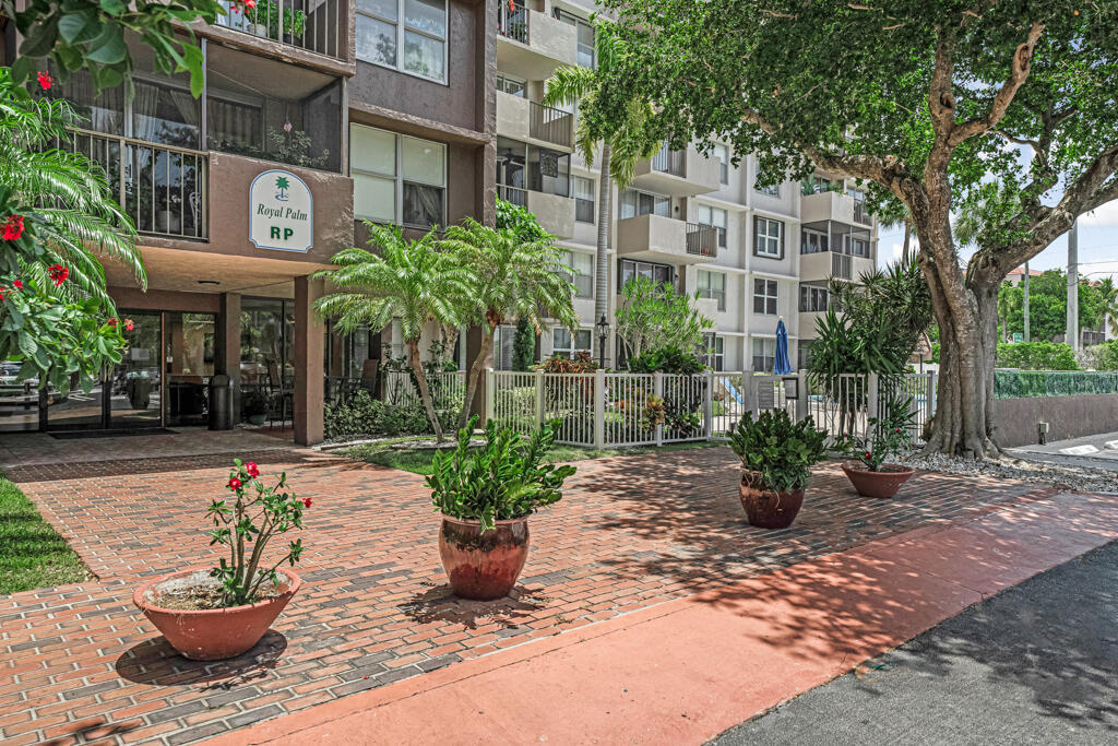Property Photo: 777 S Federal Highway Rp912 FL 33062